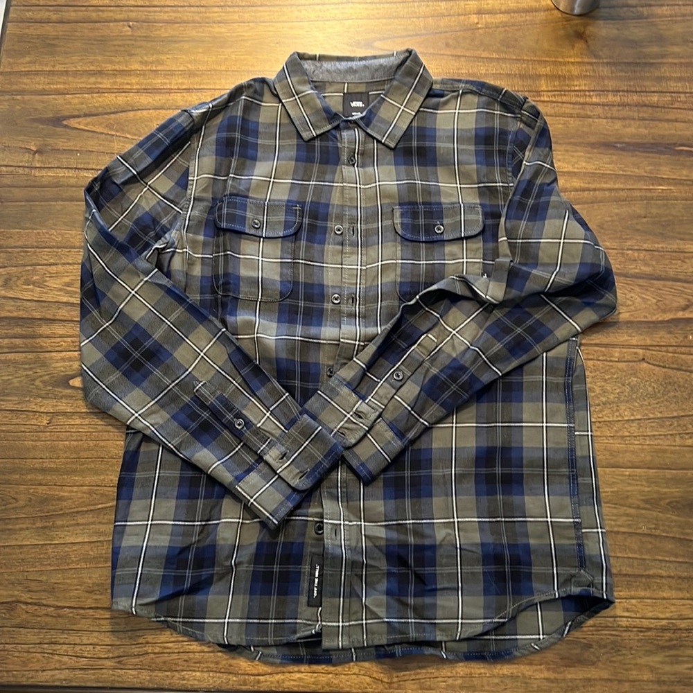 Vans size medium mens flannel button down shirt